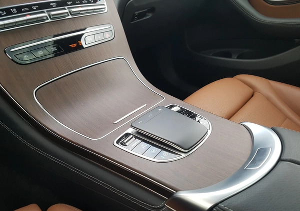 Mercedes-Benz GLC cena 188888 przebieg: 53400, rok produkcji 2019 z Biała Podlaska małe 704